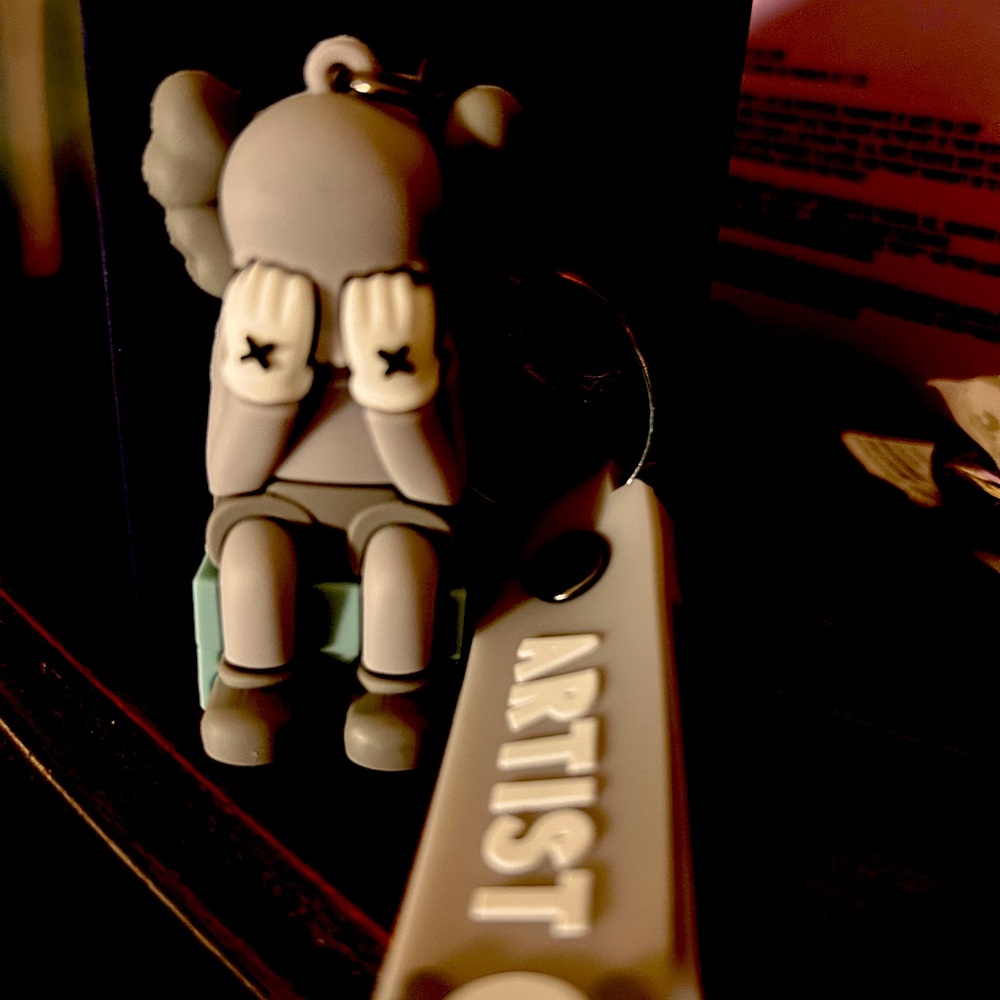 Kaws Keychain ππ - Picture 3 of 3